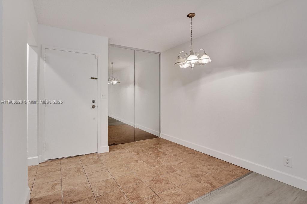 OAKLAND SHORES COND - Residential Lease