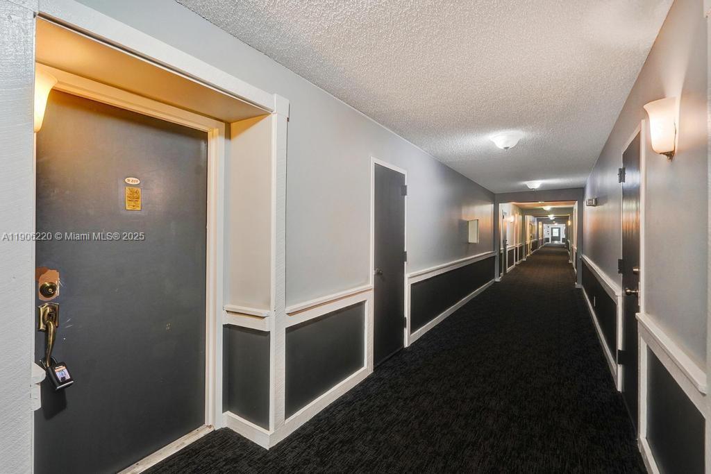 OAKLAND SHORES COND - Residential Lease