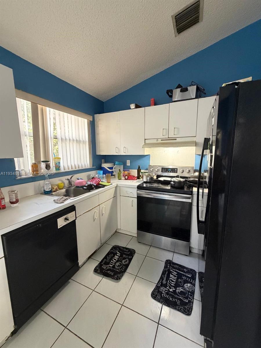 MONTERREY 2ND ADDN - Residential