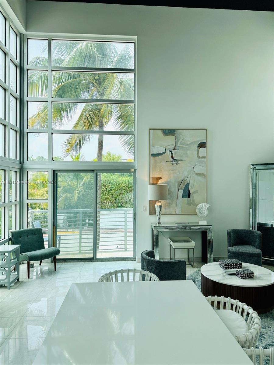 7700 Collins Ave 5