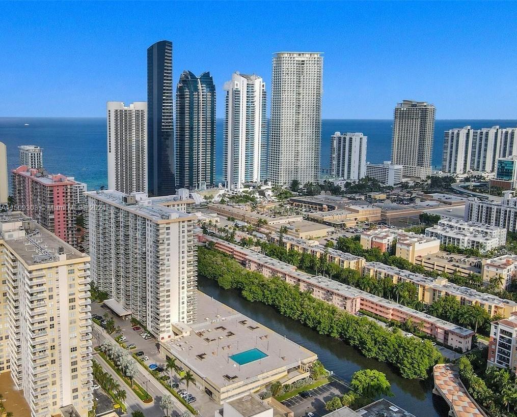 WINSTON TOWER 300 CONDO - Residential Lease