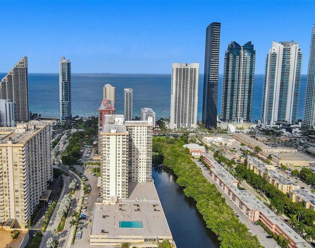 WINSTON TOWER 300 CONDO - Residential Lease