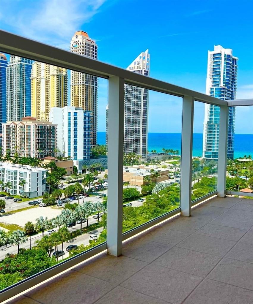 WINSTON TOWER 300 CONDO - Residential Lease