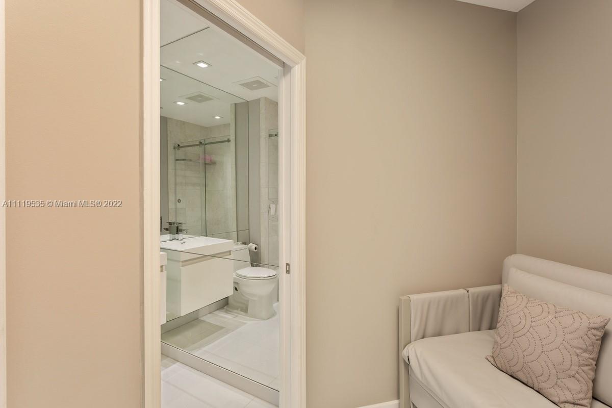 TURNBERRY OCEAN COLONY SO - Residential