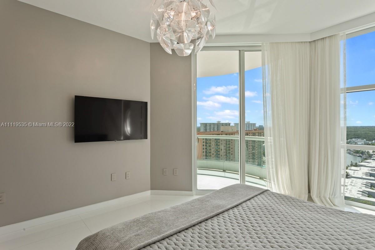 TURNBERRY OCEAN COLONY SO - Residential