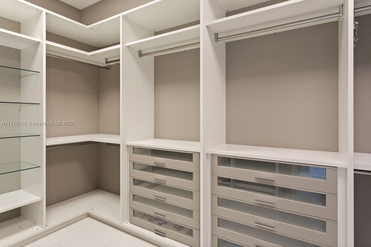 TURNBERRY OCEAN COLONY SO - Residential