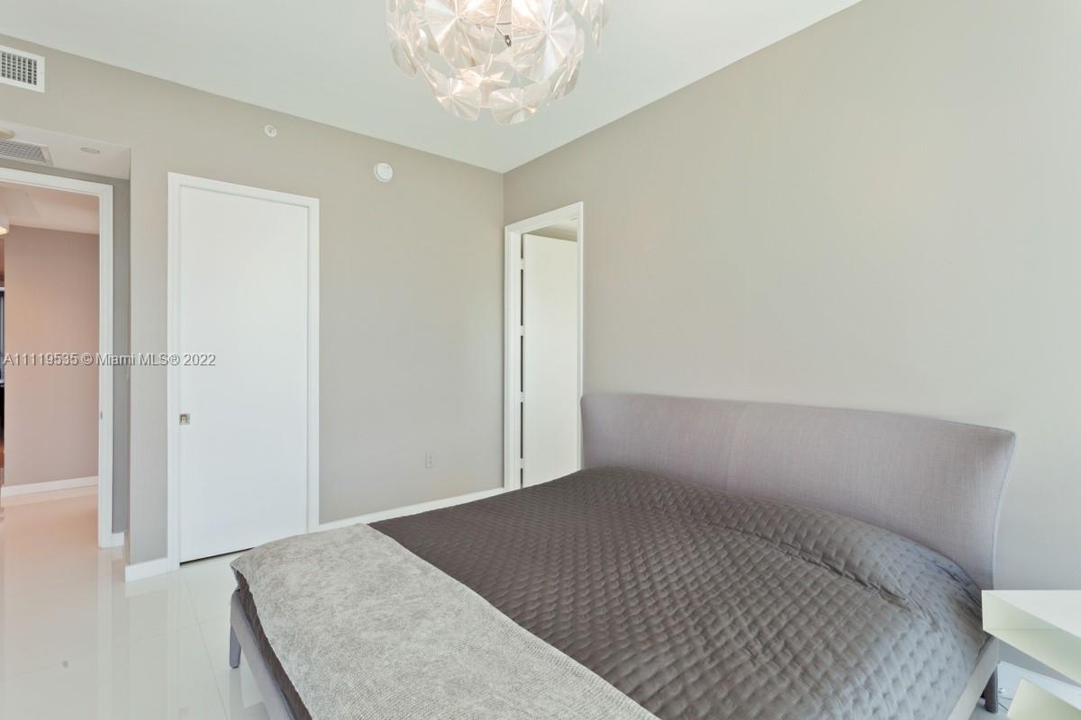 TURNBERRY OCEAN COLONY SO - Residential