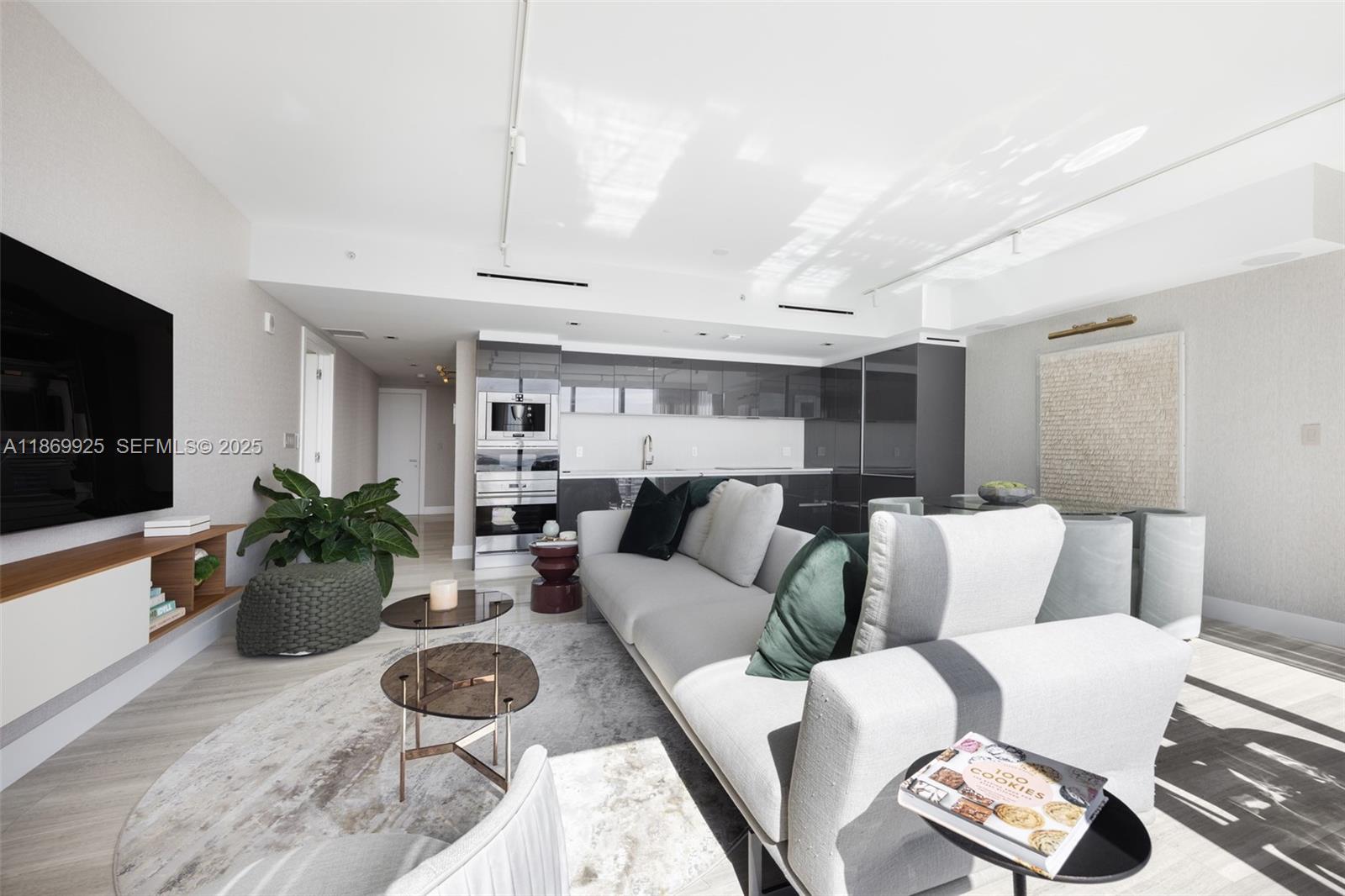 1451 Brickell Ave 1901