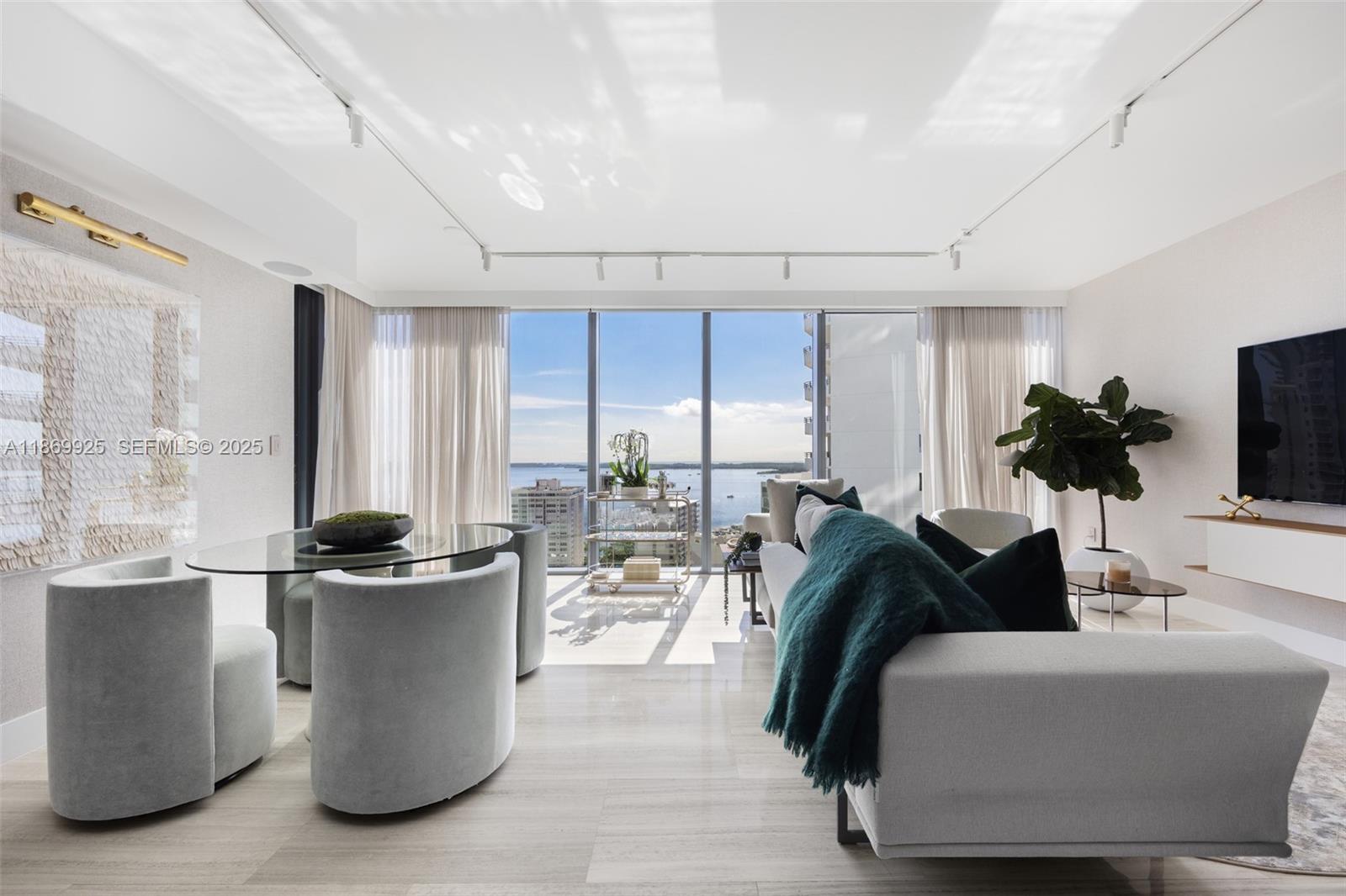 ECHO BRICKELL CONDO - Residential