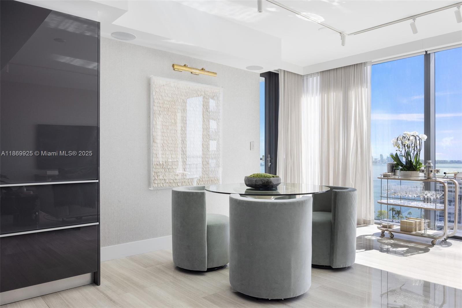 ECHO BRICKELL CONDO - Residential