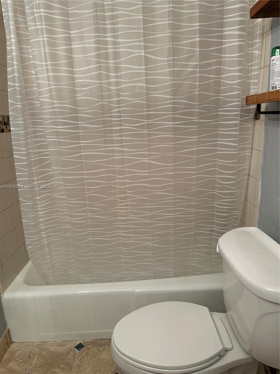 ROLLING GREEN CONDO C - Residential Lease