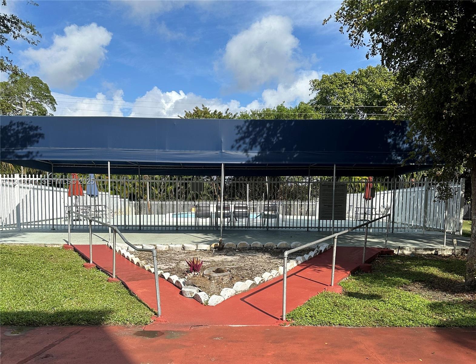 ROLLING GREEN CONDO C - Residential Lease