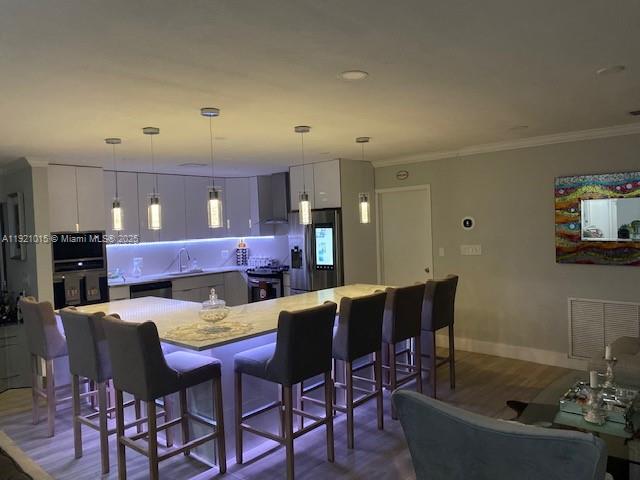 HOLLYWOOD HILLS - Residential Lease