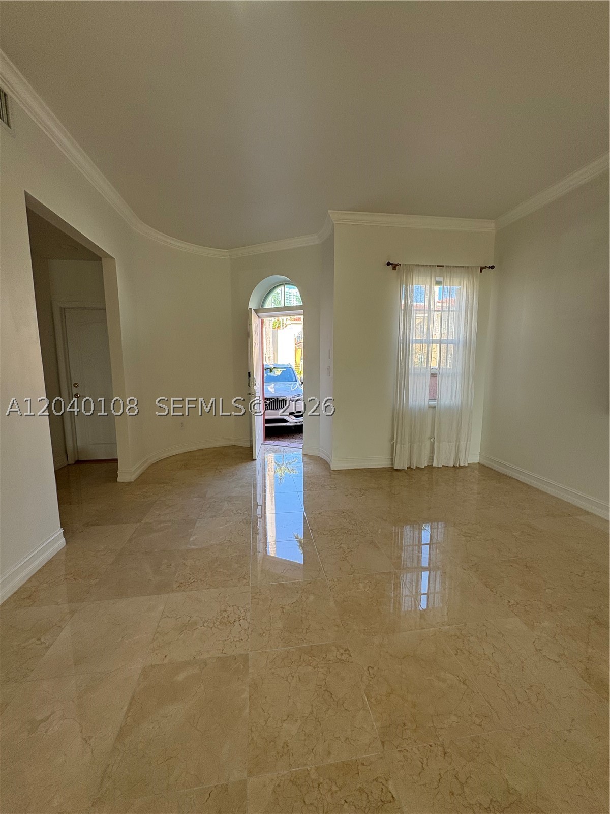 18410 NE 30th Ave 18410