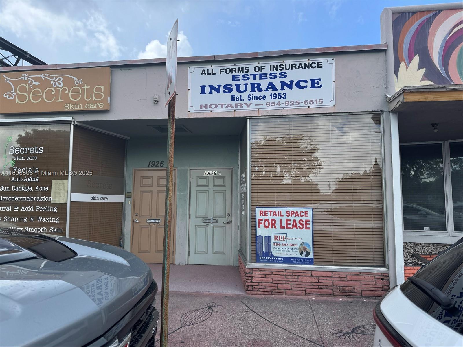 Three 1000 sq ft Bays for Lease. Short term leases available $35 per sq ft Modified Gross Leases. Large windows facing Tyler Street.
