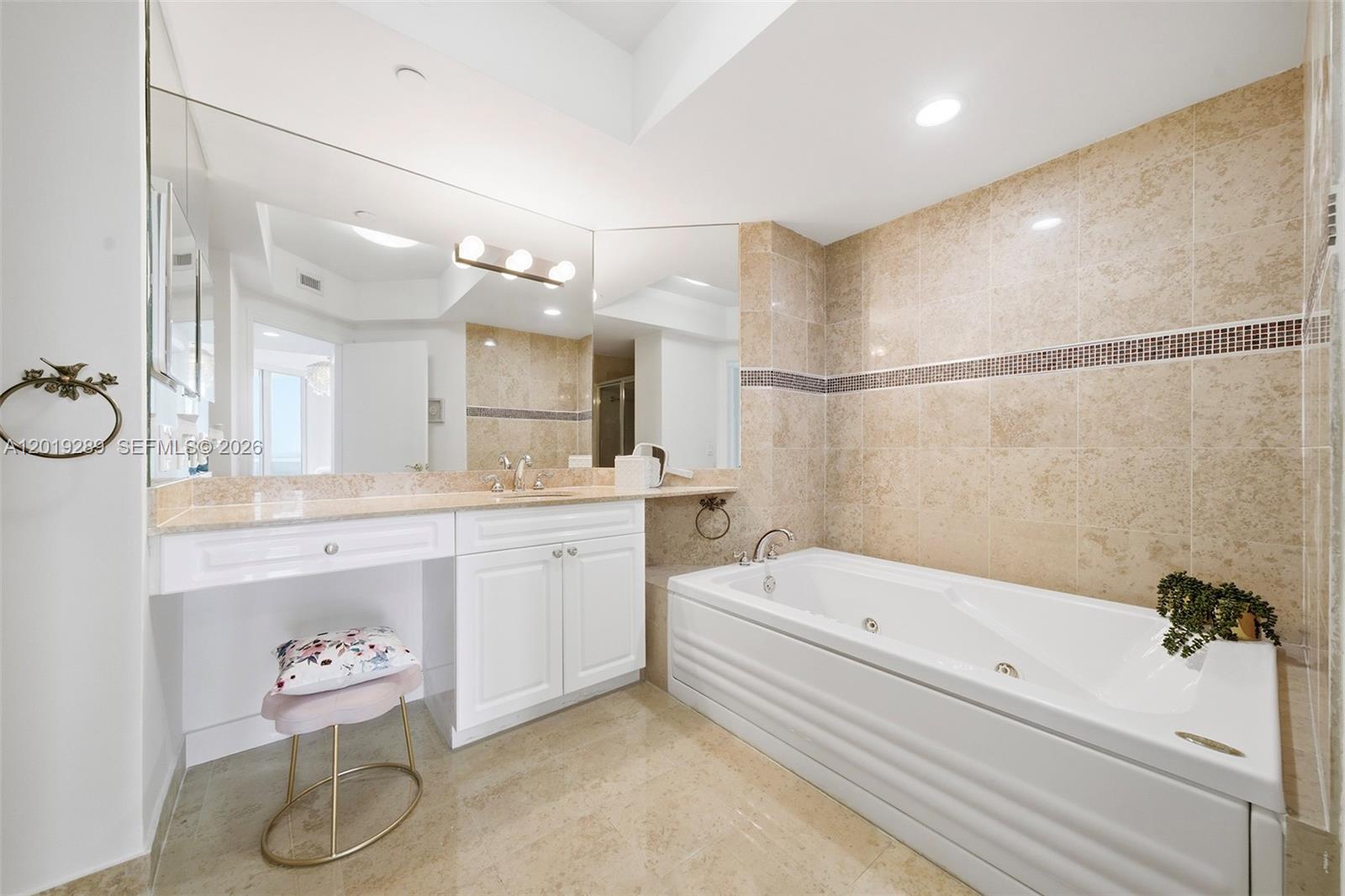 BLUE DIAMOND CONDO - Residential