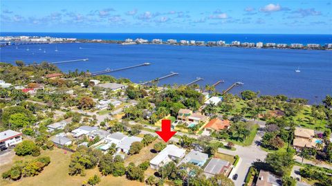 A home in Lake Worth