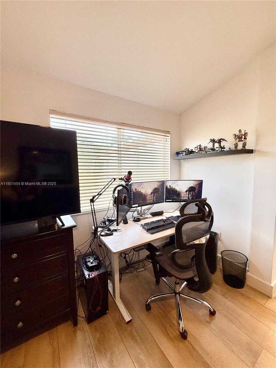 WEST LAKE VILLAGE PLAT - Residential Lease