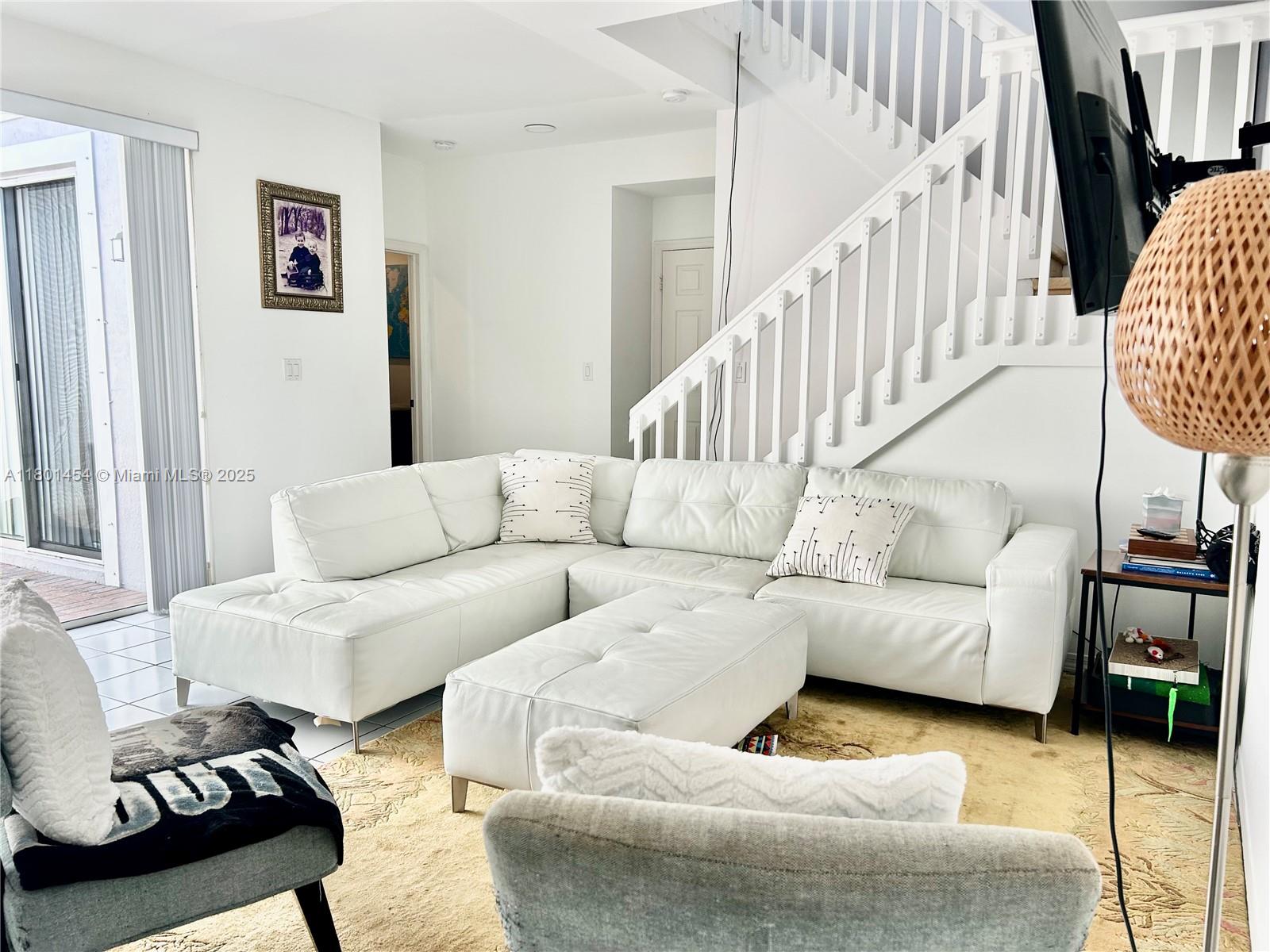 WEST LAKE VILLAGE PLAT - Residential Lease