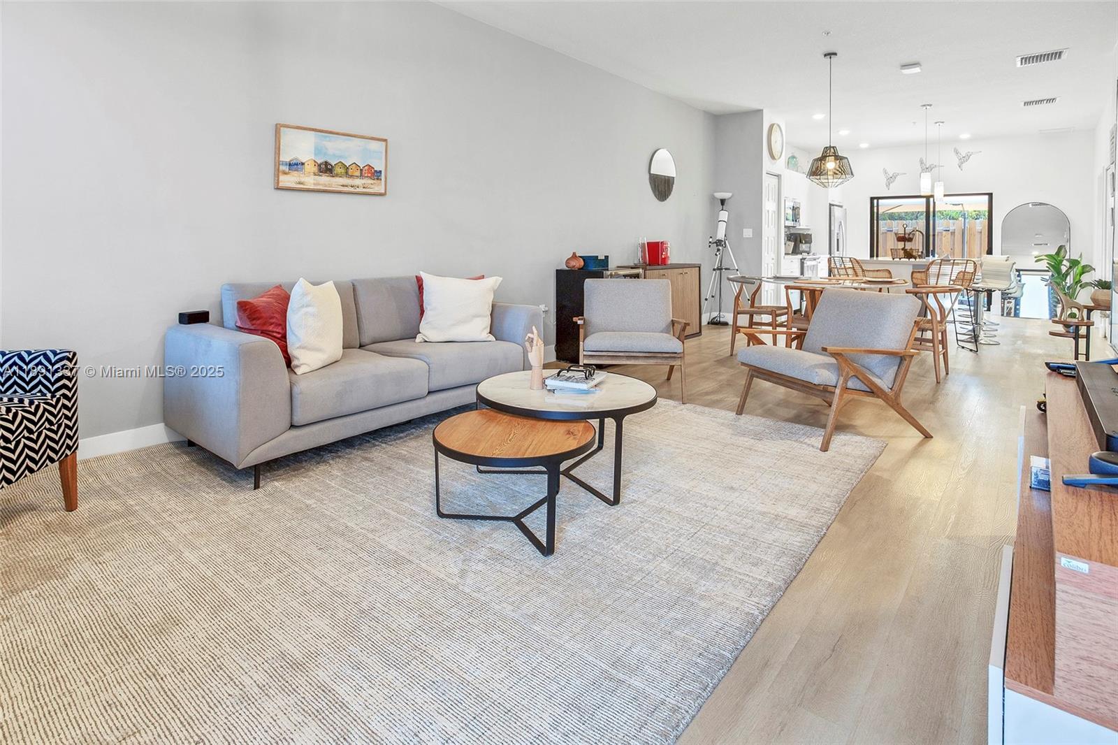 APEX AT PARK CENTRAL COND - Residential