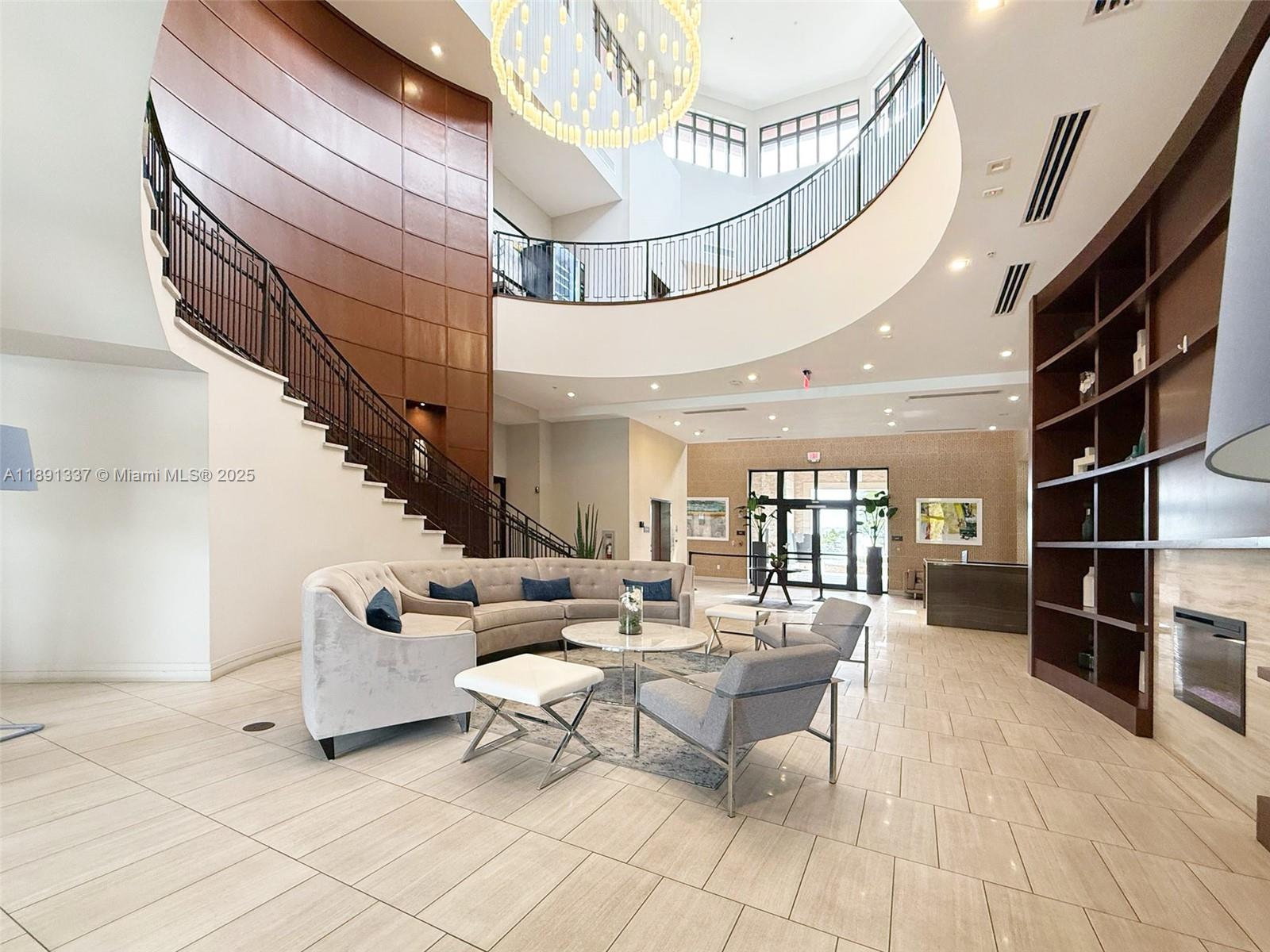 APEX AT PARK CENTRAL COND - Residential
