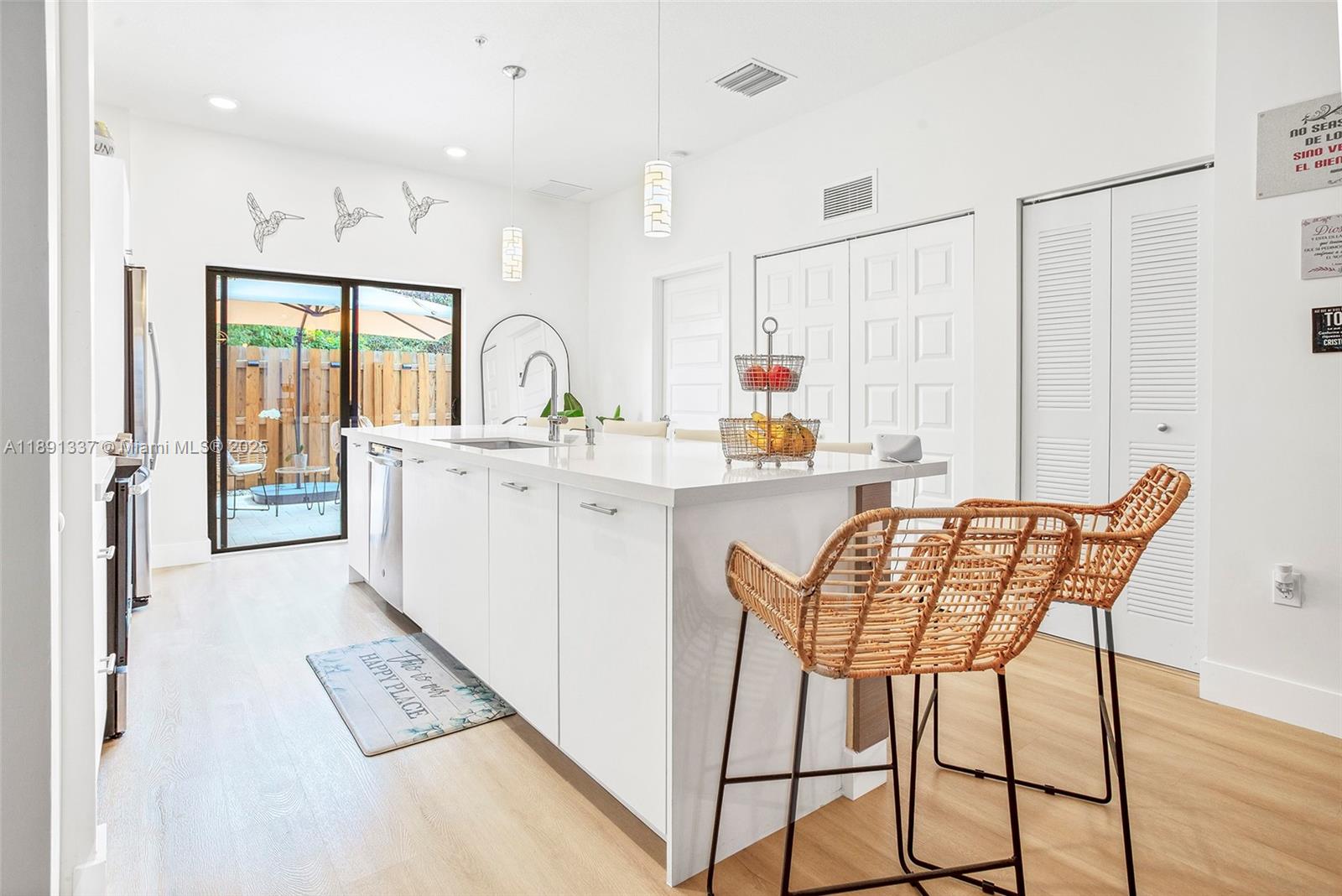 APEX AT PARK CENTRAL COND - Residential