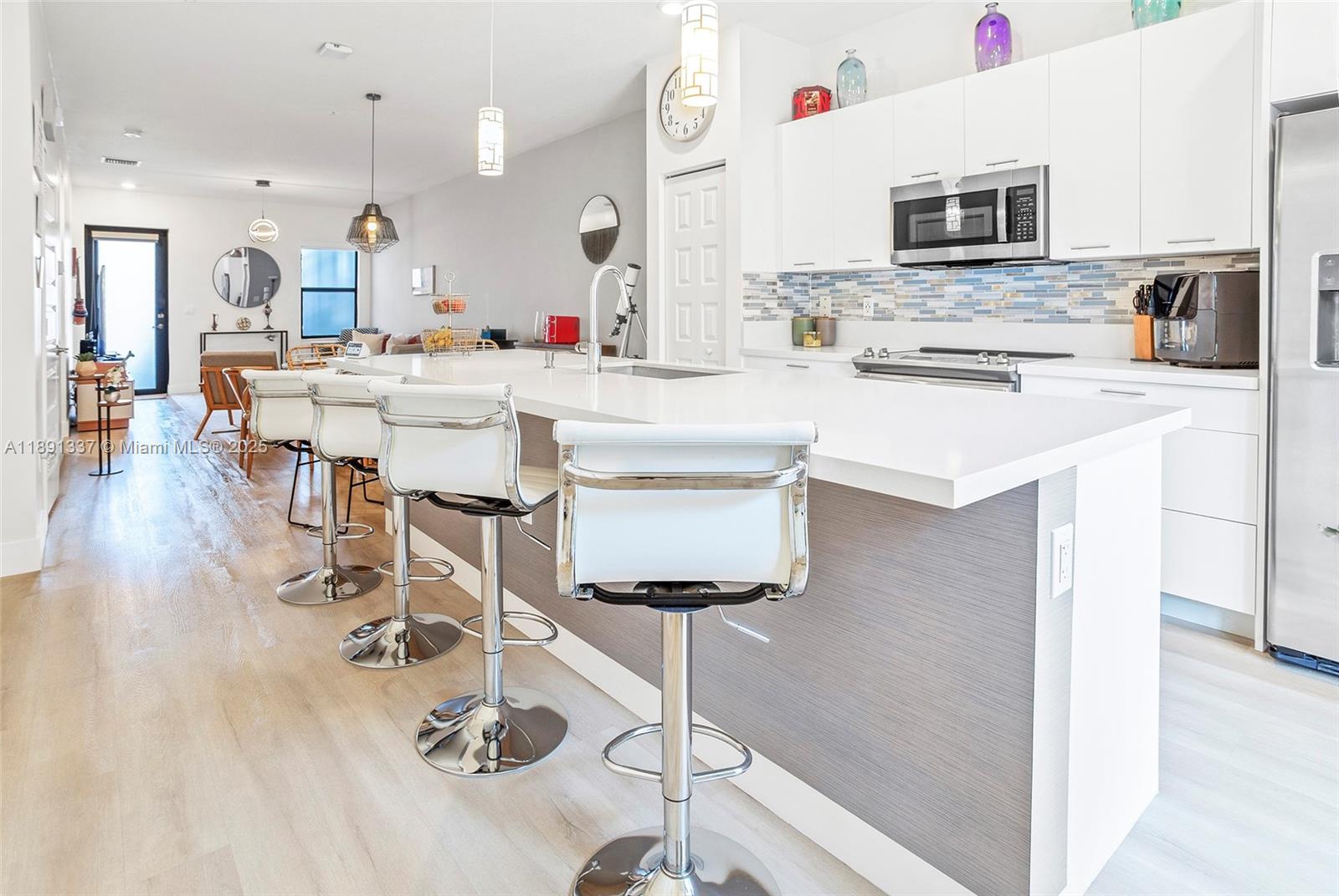 APEX AT PARK CENTRAL COND - Residential