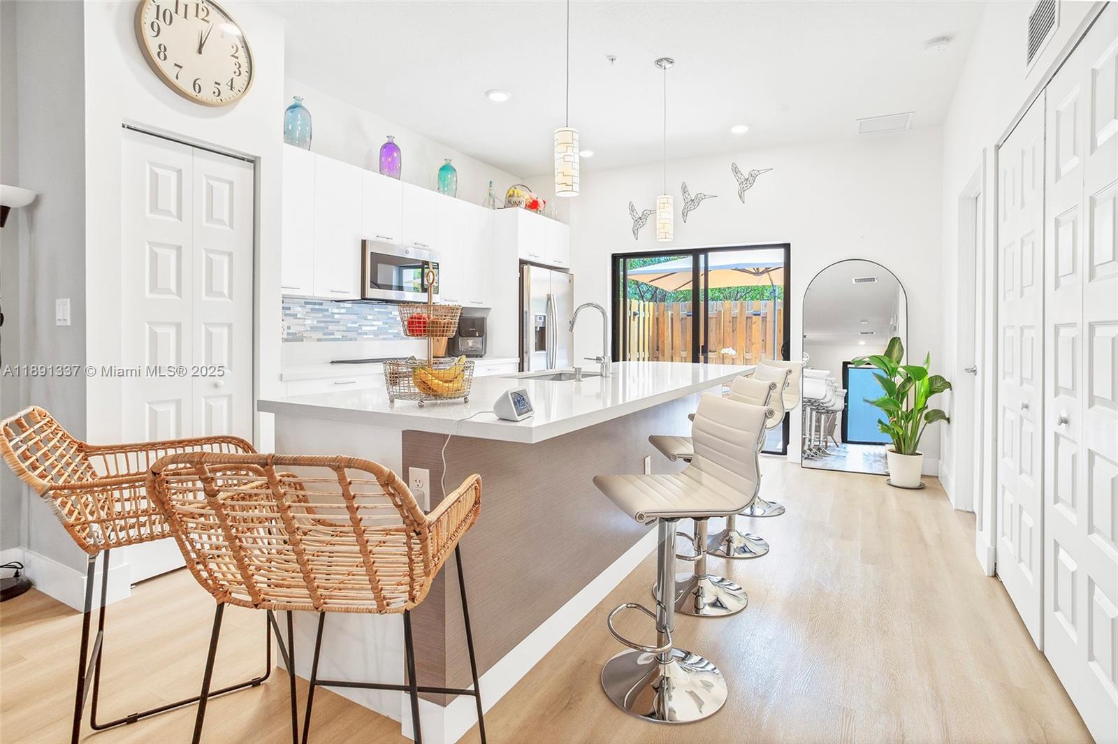 APEX AT PARK CENTRAL COND - Residential
