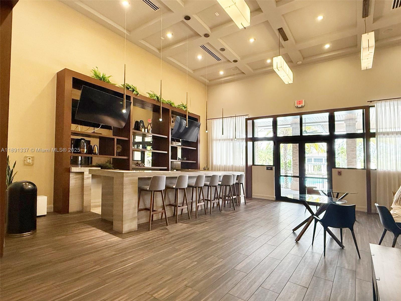 APEX AT PARK CENTRAL COND - Residential
