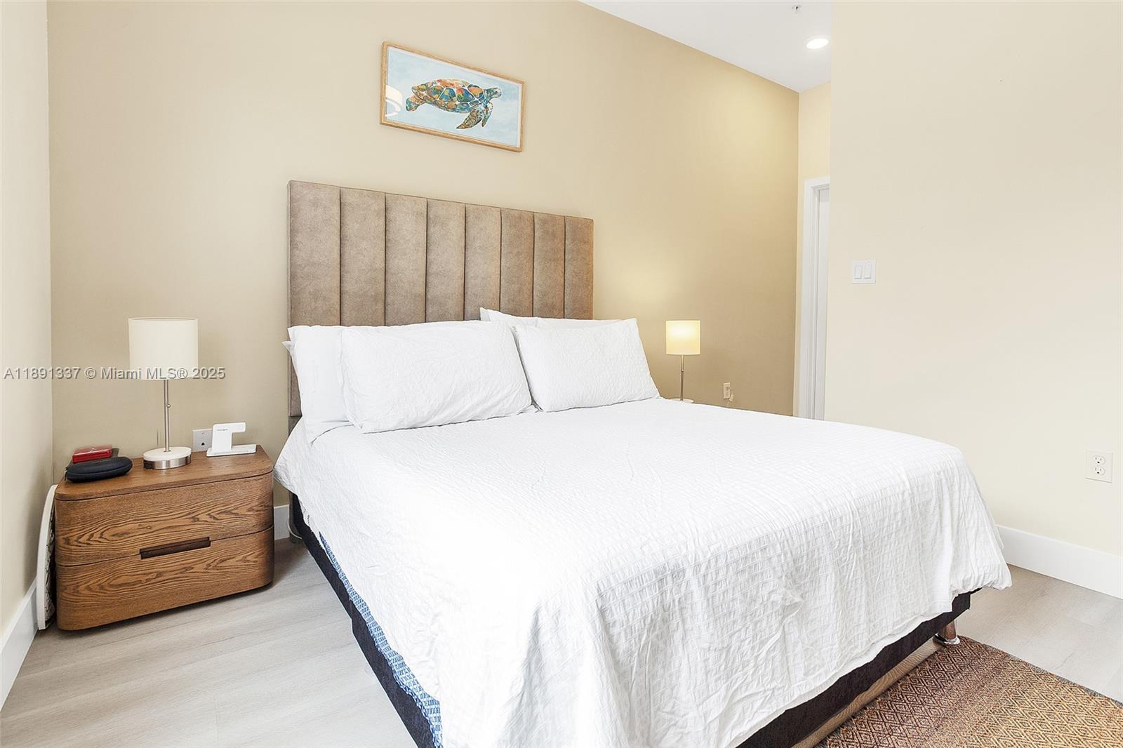 APEX AT PARK CENTRAL COND - Residential