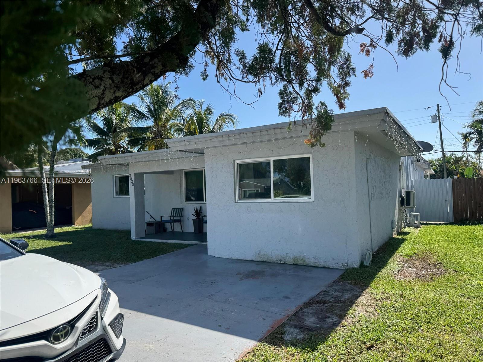 HOLLYWOOD PARK - Residential