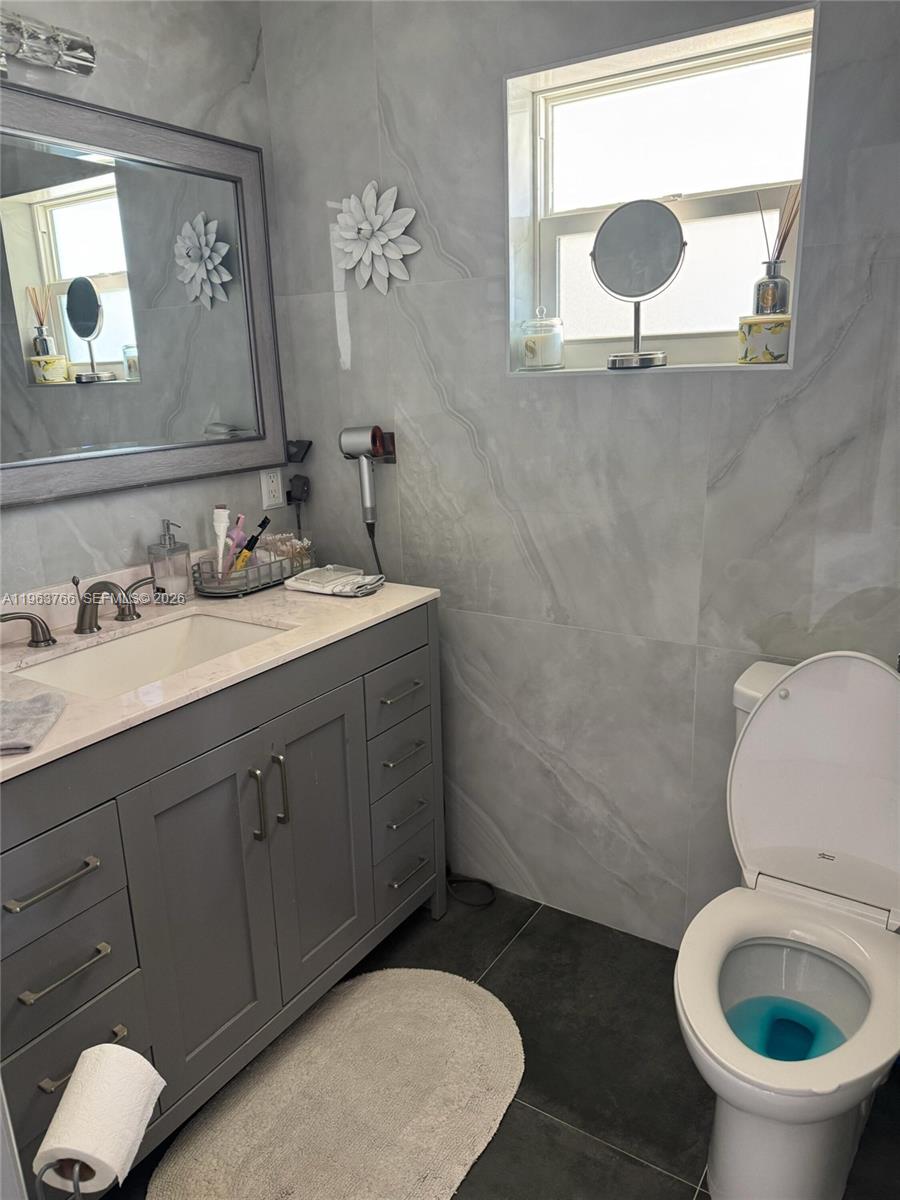 HOLLYWOOD PARK - Residential