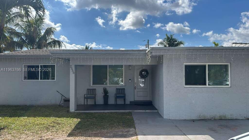 HOLLYWOOD PARK - Residential