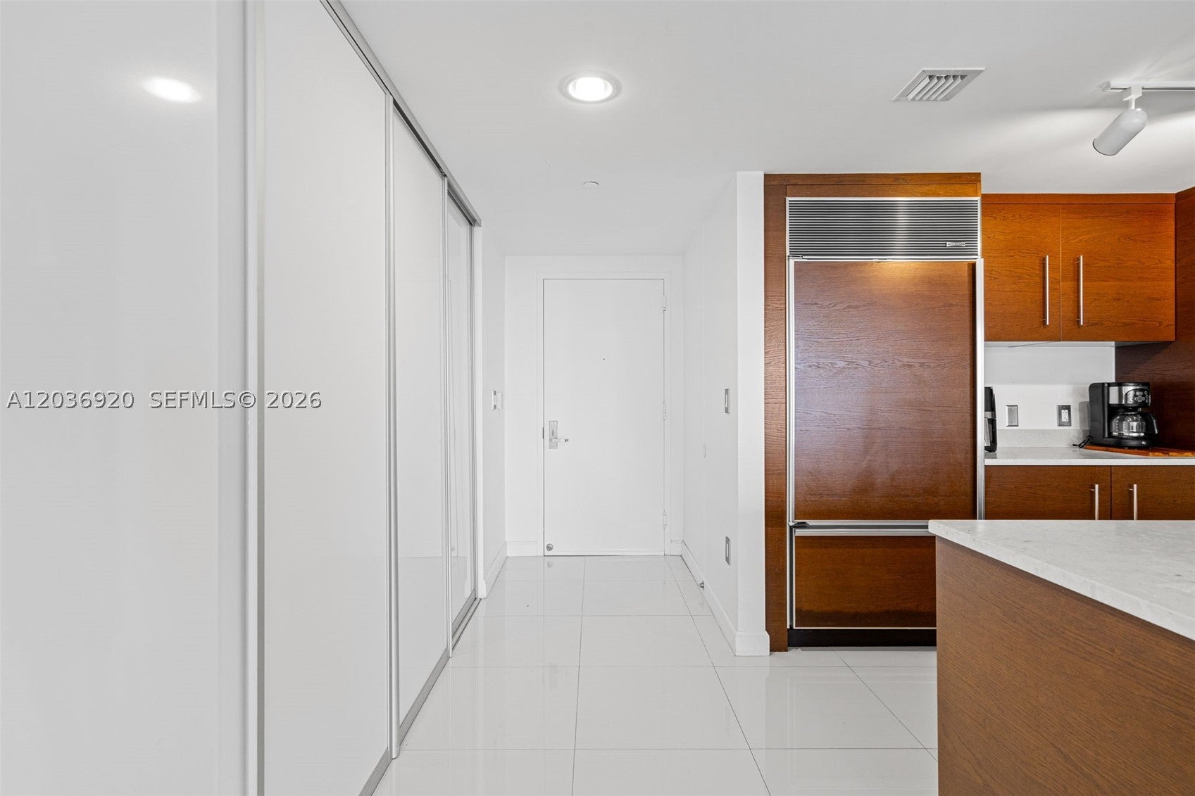 495 Brickell Ave 905