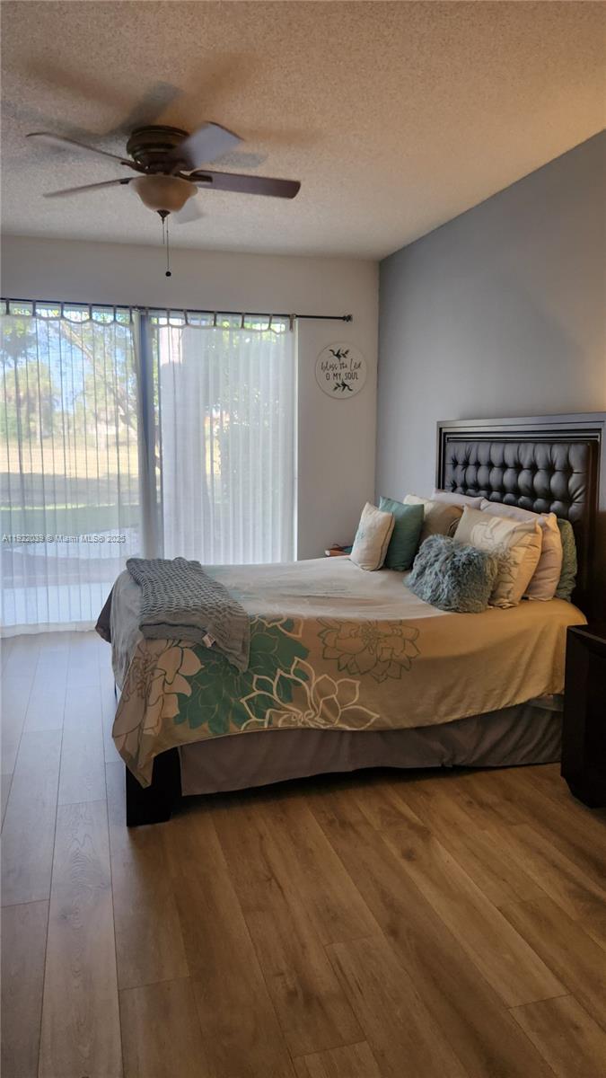 HOLIDAY SPRINGS VILLAGE S - Residential