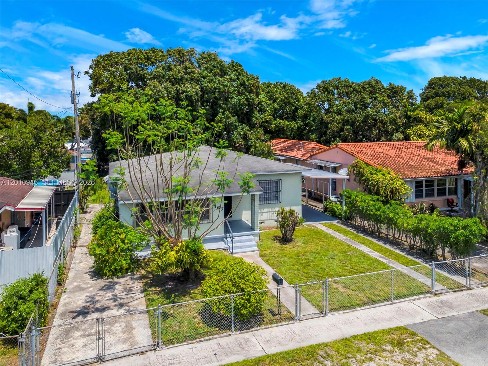 BRADLEY HEIGHTS - Residential
