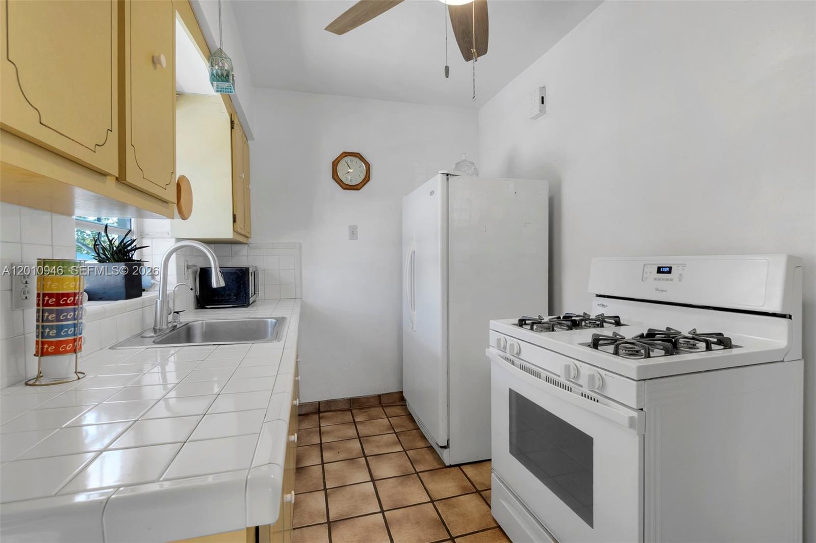 BRADLEY HEIGHTS - Residential