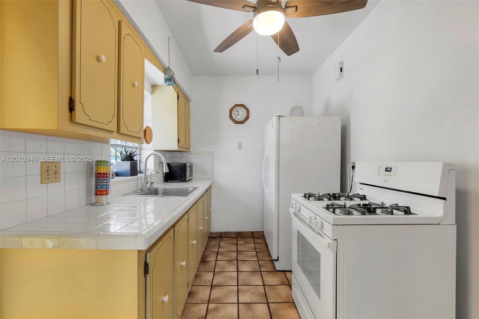 BRADLEY HEIGHTS - Residential