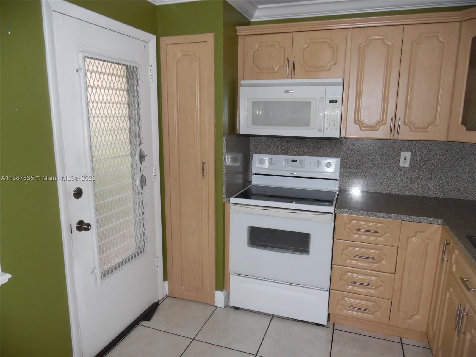 1501 NE 191st St C107