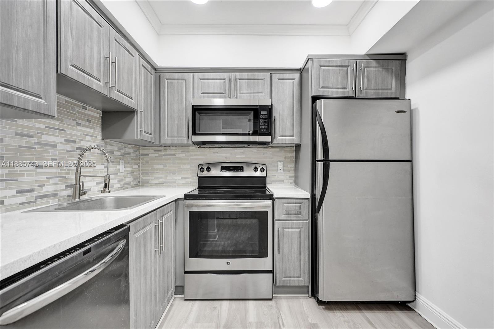 FUTURA VILLAS NO 3 CONDO - Residential Income