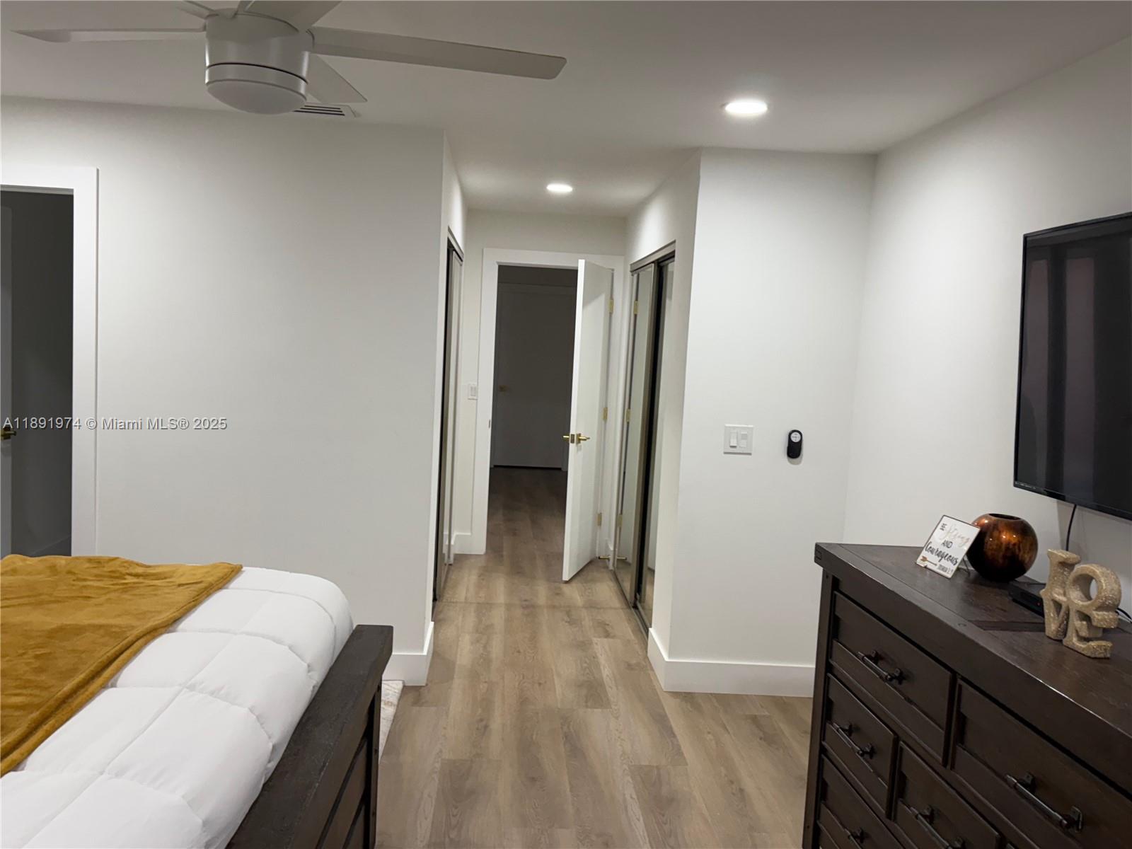WHISPER WALK SEC C CONDO - Residential