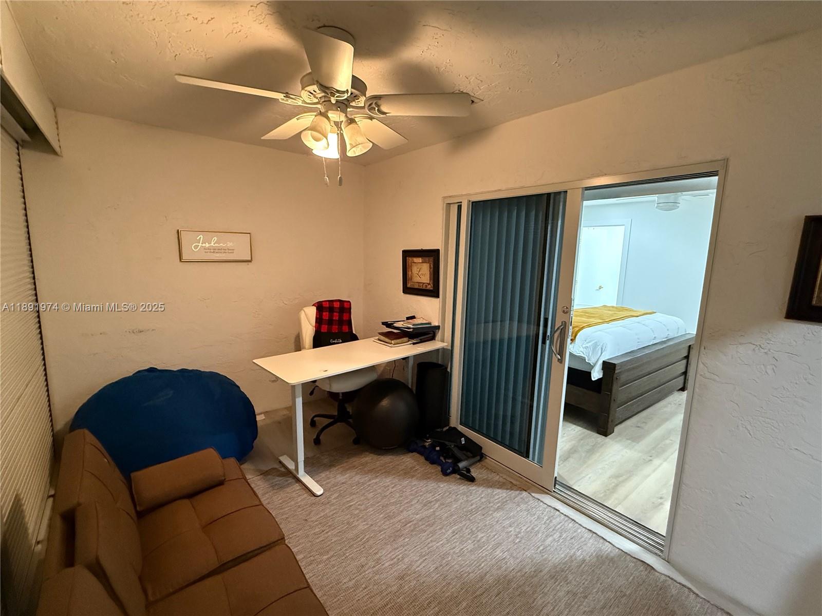 WHISPER WALK SEC C CONDO - Residential