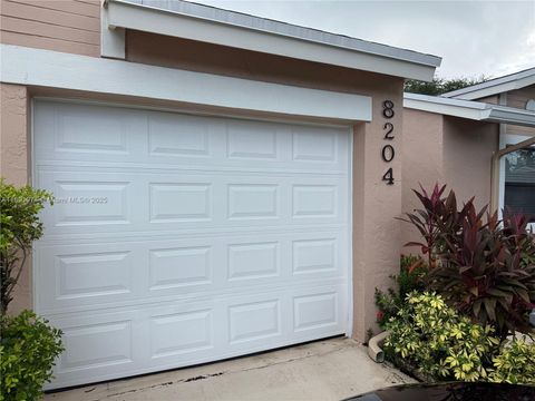 Photo of 8204 Summerbreeze Ln, Boca Raton, FL 33496 (MLS # A11891974)