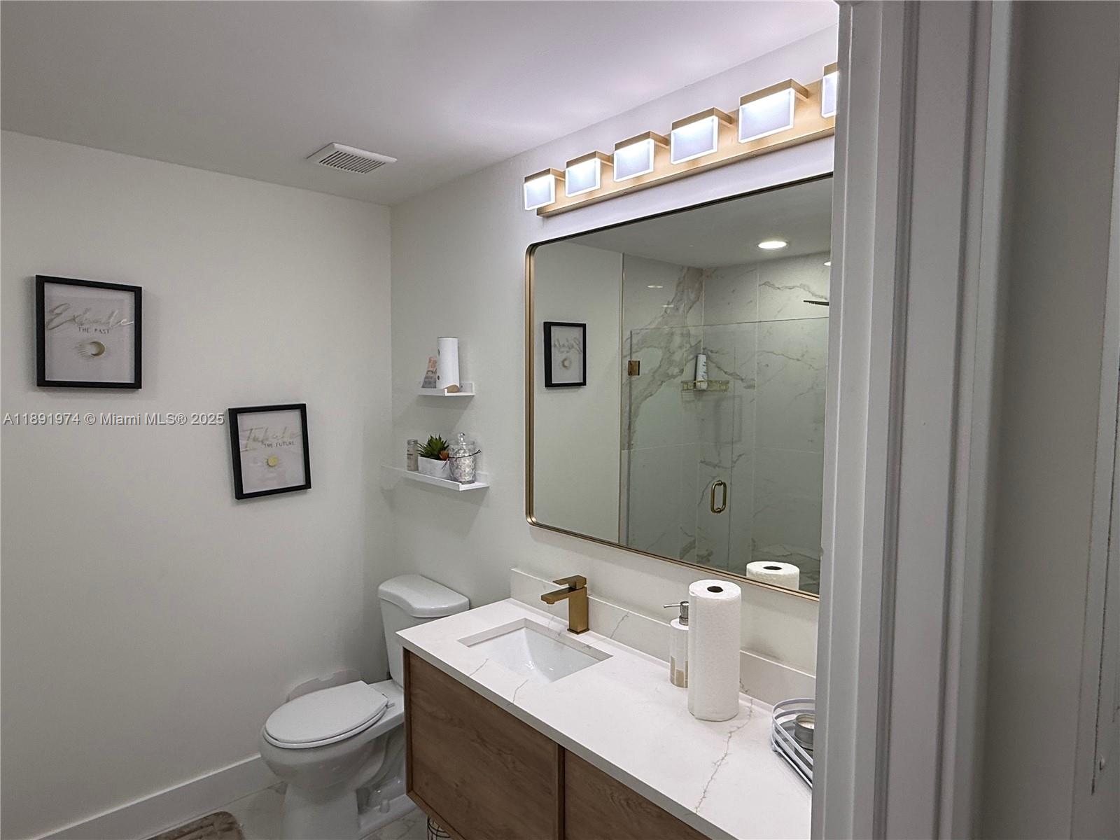 WHISPER WALK SEC C CONDO - Residential