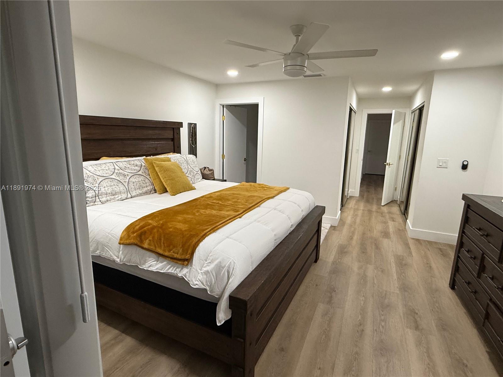 WHISPER WALK SEC C CONDO - Residential
