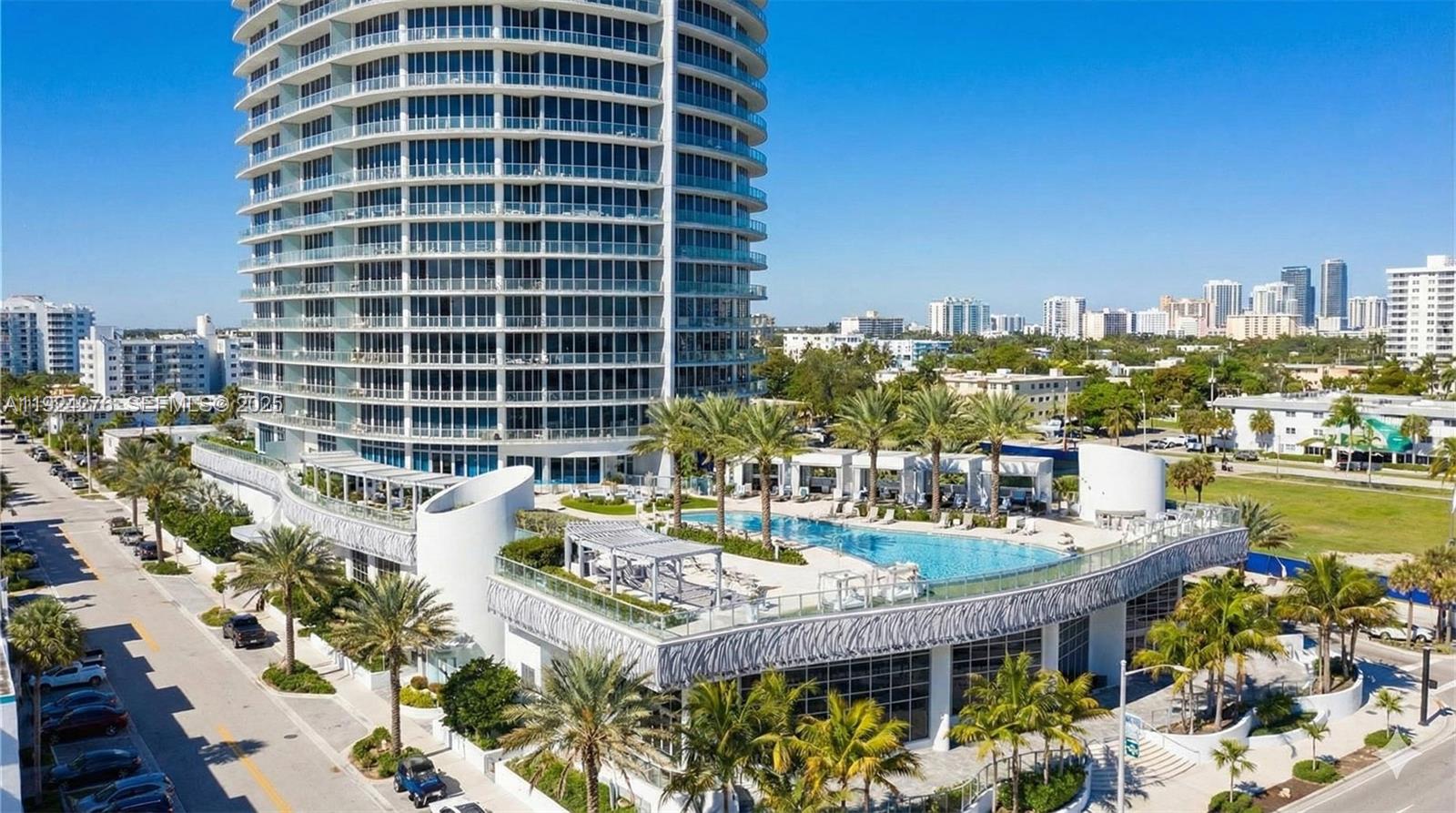 PARAMOUNT FT LAUDERDALE C - Residential Lease