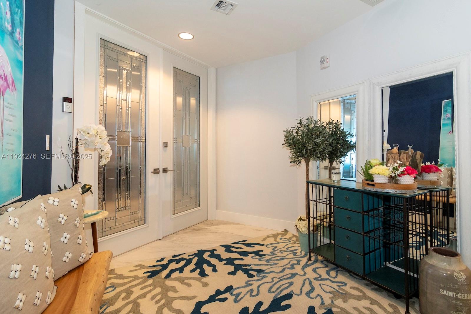 PARAMOUNT FT LAUDERDALE C - Residential Lease