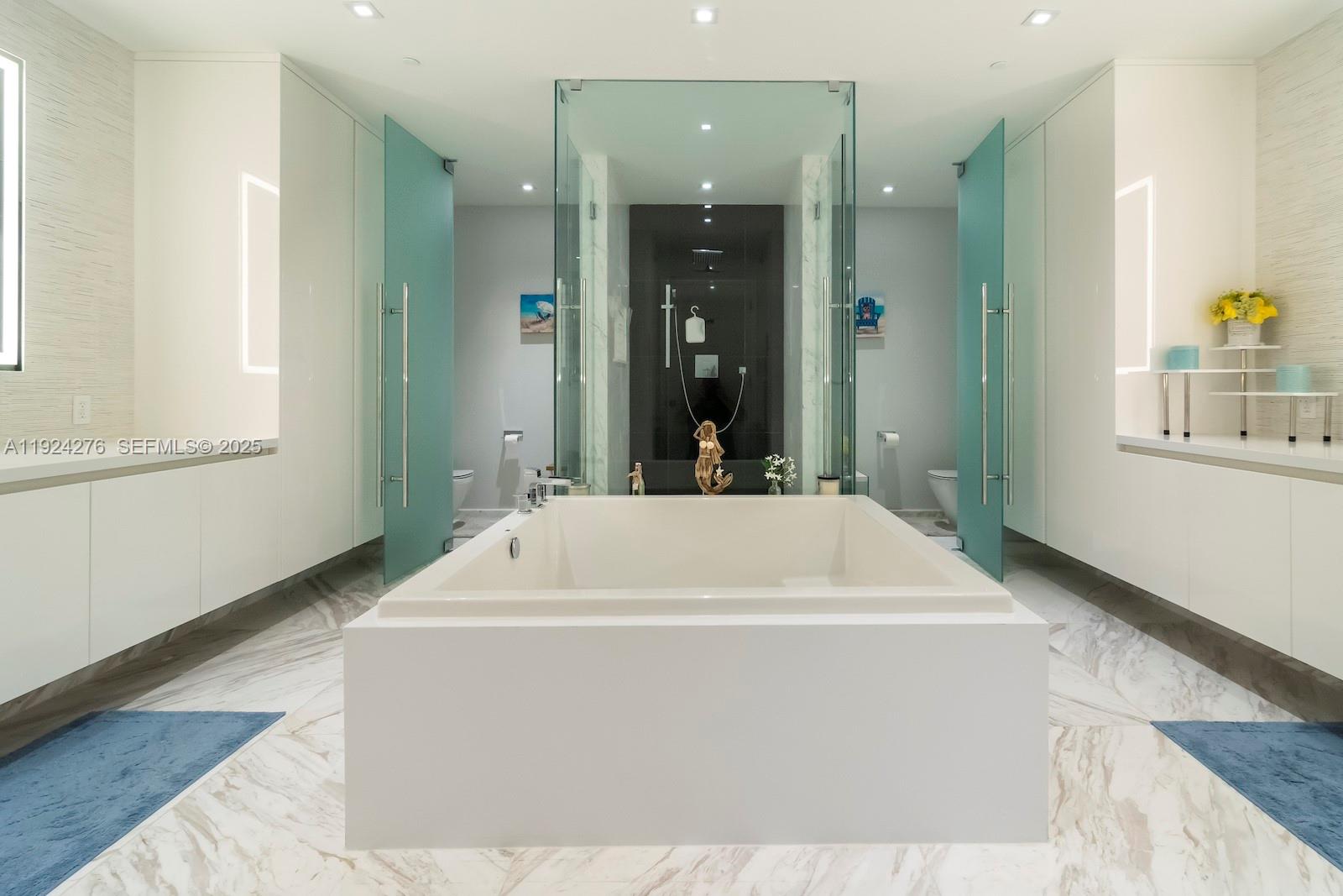 PARAMOUNT FT LAUDERDALE C - Residential Lease