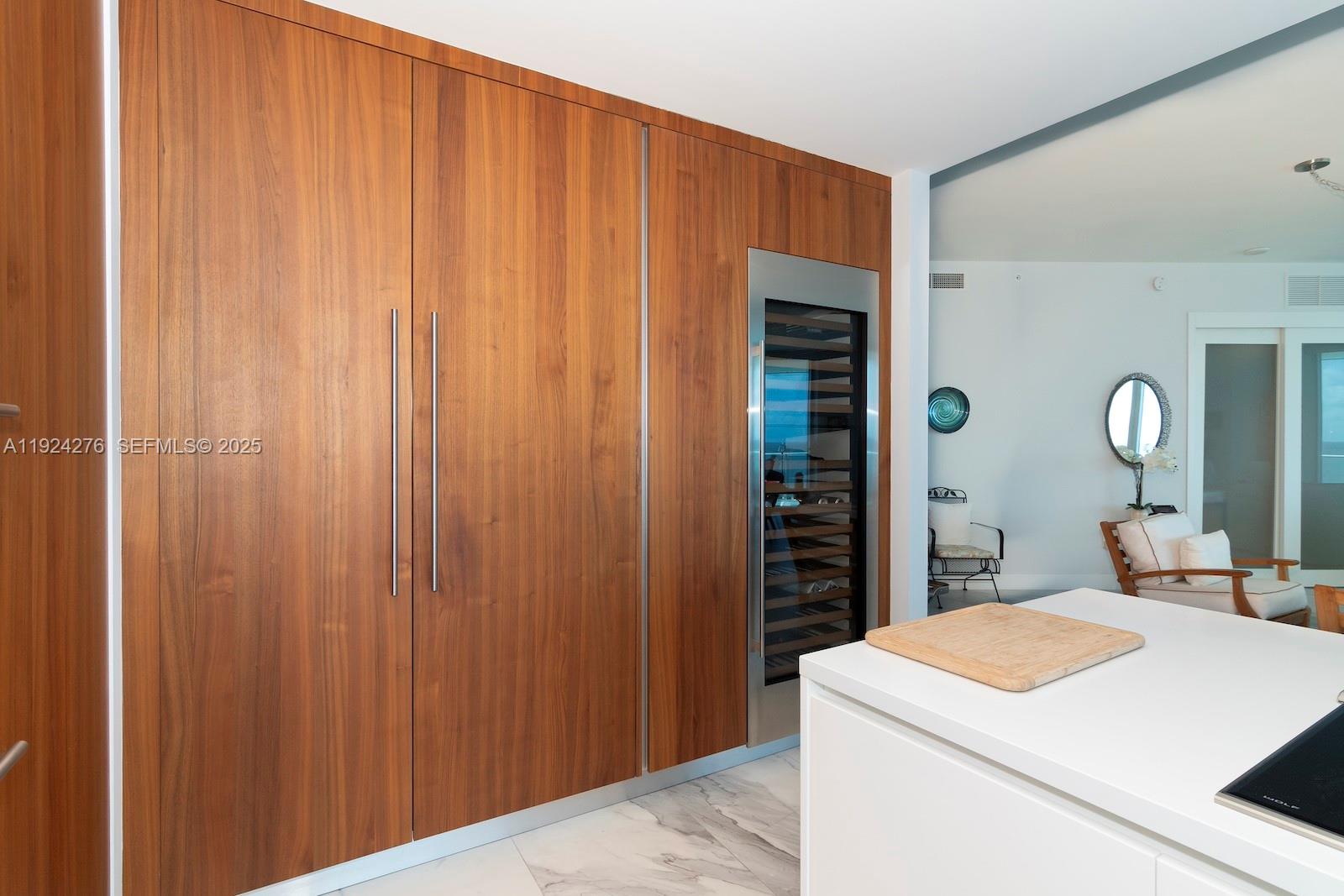 PARAMOUNT FT LAUDERDALE C - Residential Lease