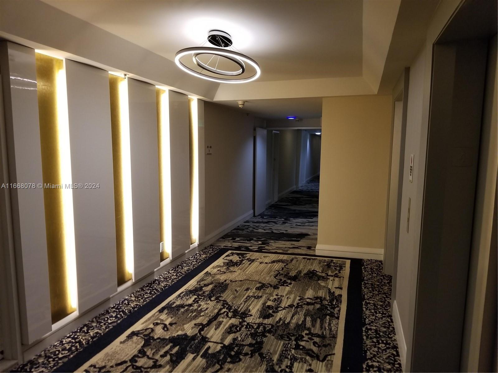 5161 Collins Ave 1715